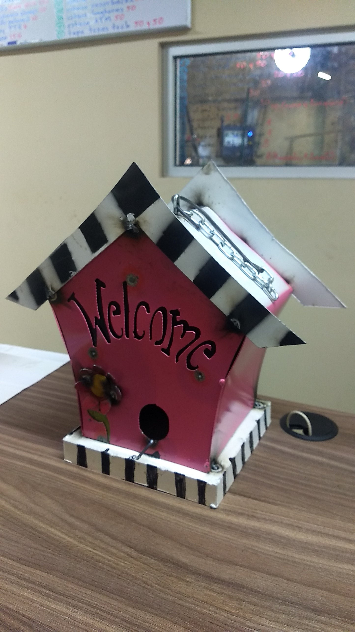 Welcome Flower Birdhouse